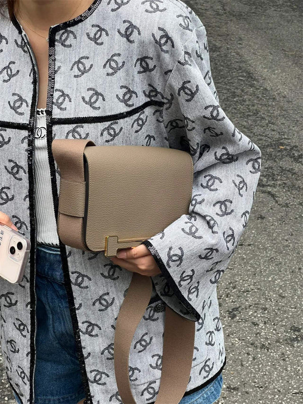  Everyday carryall bag carried on shoulder 16