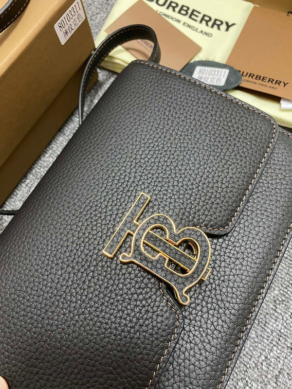 Bold Vegan Leather Handbag - Premium Craftsmanship Detailing | Women's Designer-Inspired Purse #1135 - close-up detail shot (image 3) of designer-inspired handbag