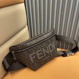 Ziva's Charm handbag – close-up view (Standard Size)