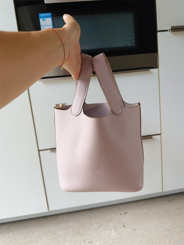  crossbody bag interior and compartment view 9