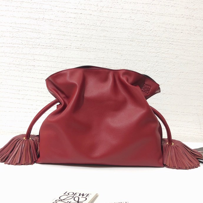 Ziva's Charm handbag – close-up view (30cm*10.5cm*24.5cm)