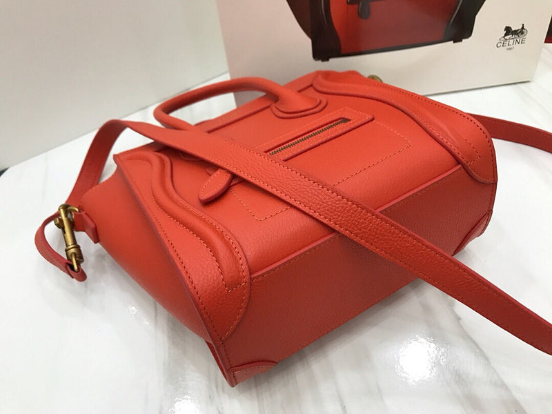 Handle and strap detail of classic chic women's handbag – women's statement bag