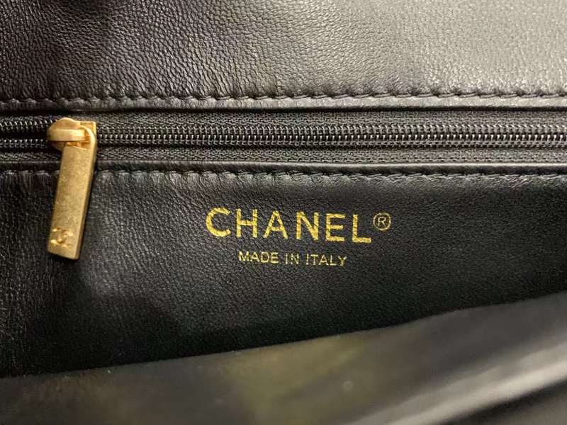 Zivas Charm Polished Finish Luxury Handbag (Premium Everyday Carry) – Angled View
