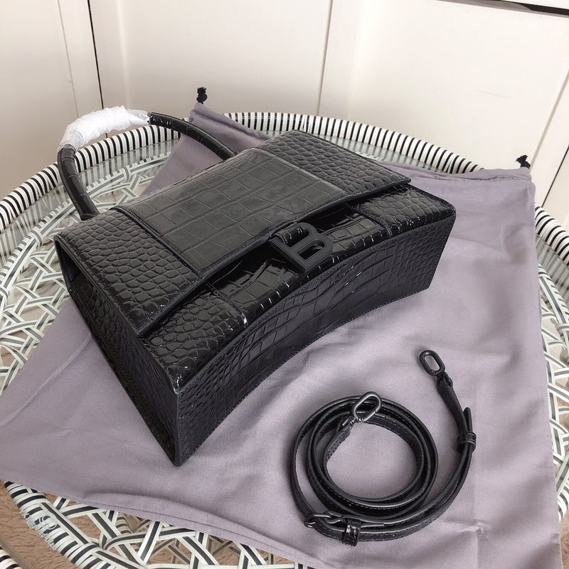 Back view of chic premium women's handbag – women's luxury handbag