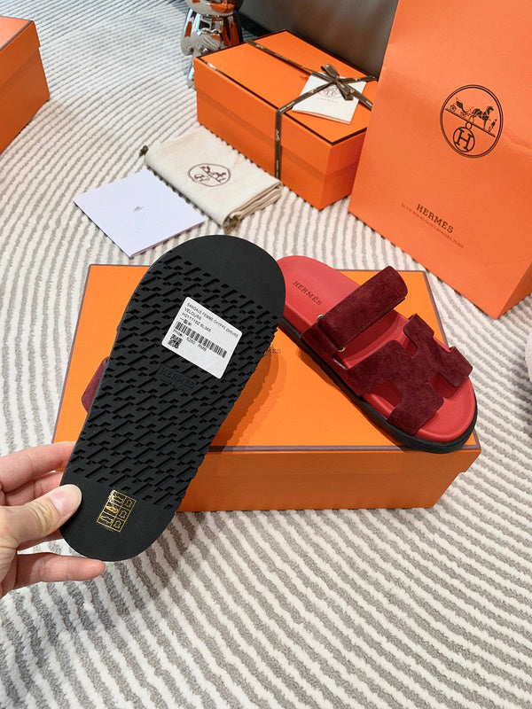 Hermes sandals Style 208 - logo and branding close-up