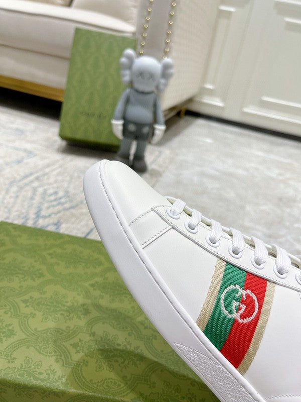 Gucci neutral cream luxury sneakers view 4 streetwear statement look