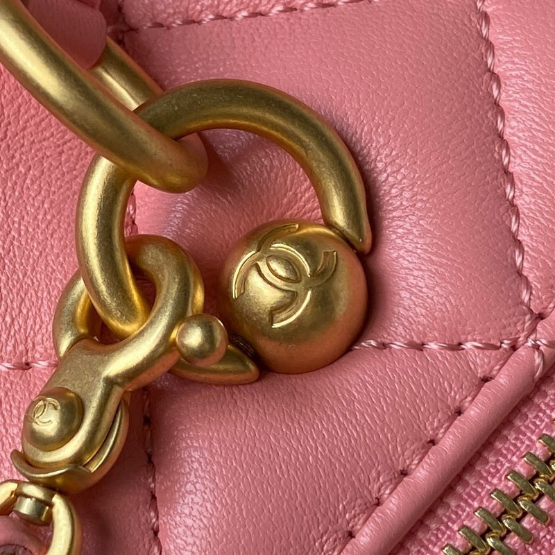  mid purse view 10