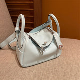  Modern carryall bag front view