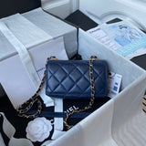Zivas Charm Modern Minimalist Look Fashion Handbag (Designer-Inspired Craftsmanship) – Detail View