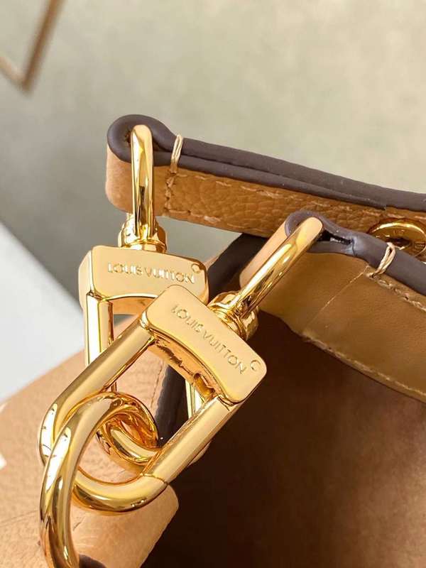 Back view of modern structured women's handbag – women's luxury accessory