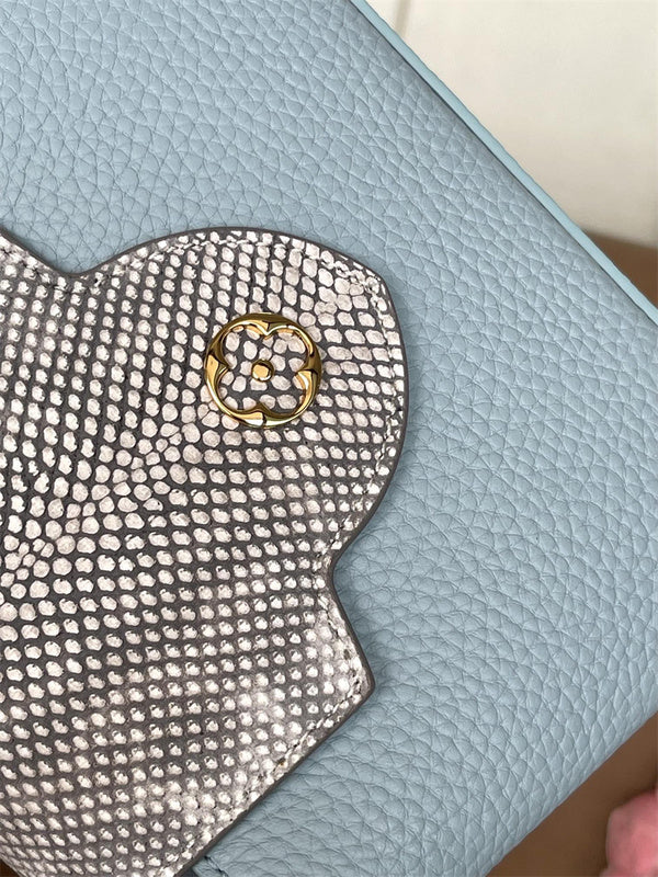  classic crossbody bag detail view showing craftsmanship 8