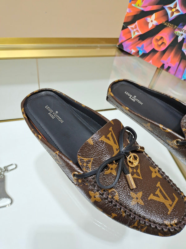 Louis Vuitton shoes Style 214 - logo and branding close-up