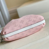 Styled lifestyle shot of chic modern women's handbag – women's premium purse