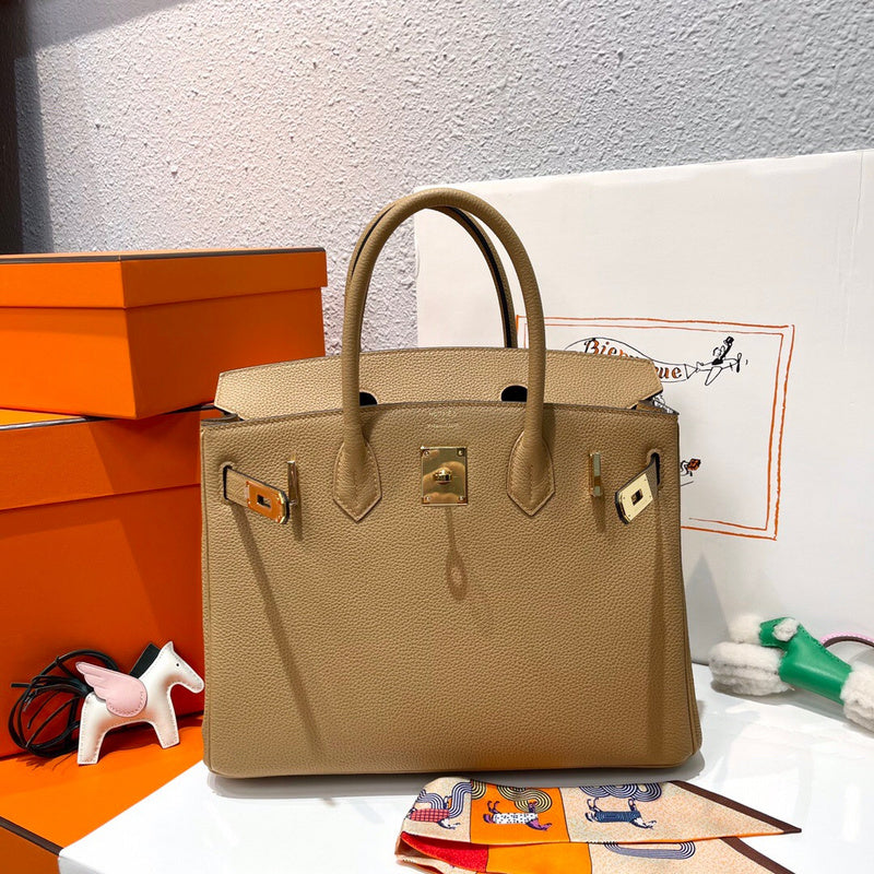 Timeless handbag styled for everyday wear