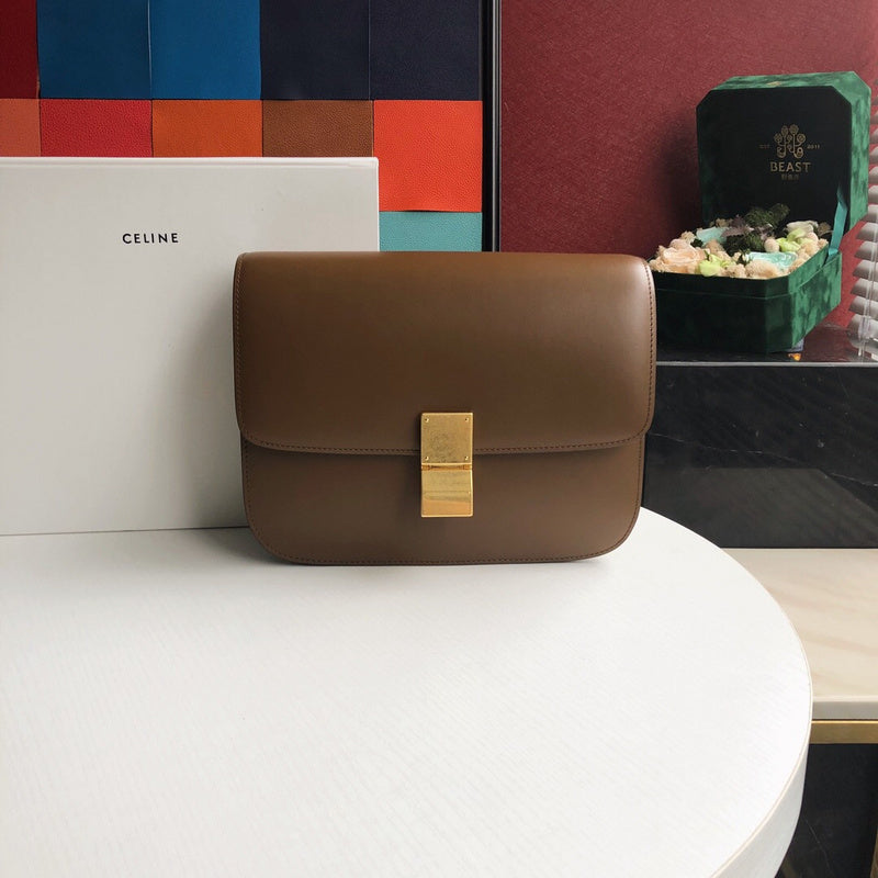 Side profile of statement modern women's handbag – women's luxury handbag
