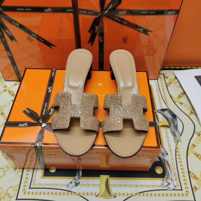 Hermes sandals Style 143 - back heel detail