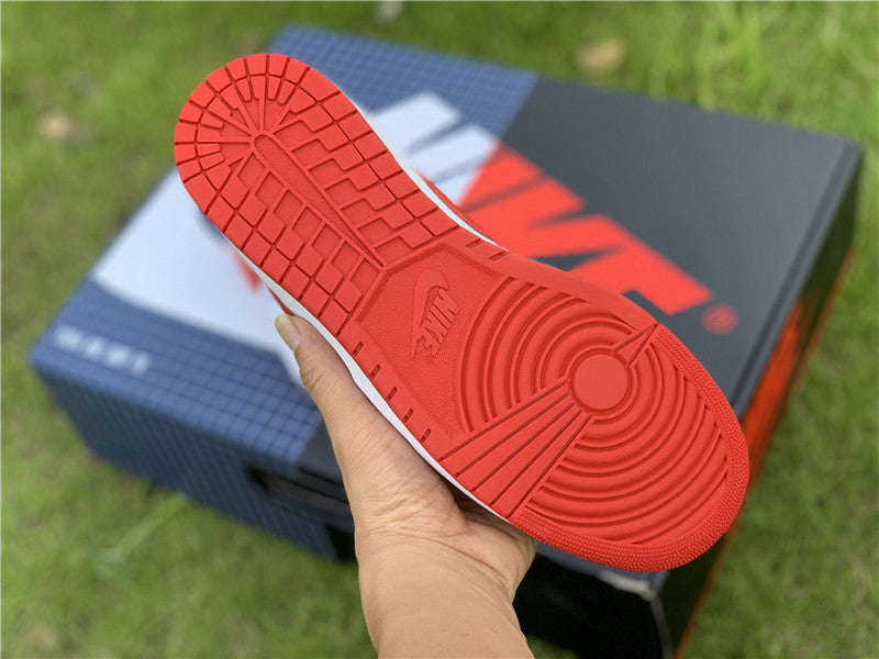 Nike Men's & Women's Premium Designer Sneakers — Style 070 detail view