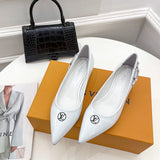 Louis Vuitton shoes Style 421 - top view showing design