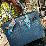  carryall bag interior and compartment view 45