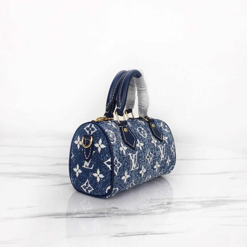 Interior view of classic modern women's handbag – women's luxury accessory