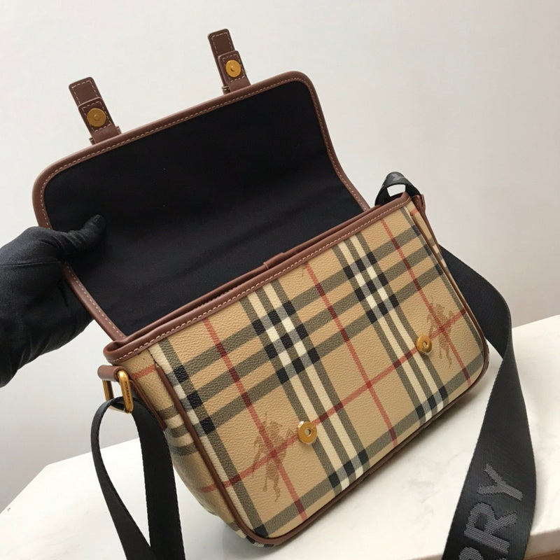 Ziva's Charm handbag – product shot (one versatile size)
