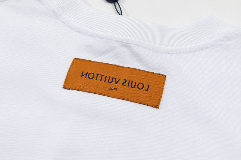 Side profile of Louis Vuitton cotton t-shirt with contemporary cut