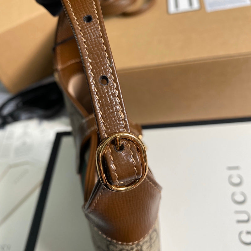 Styled lifestyle shot of chic polished women's handbag – women's everyday handbag