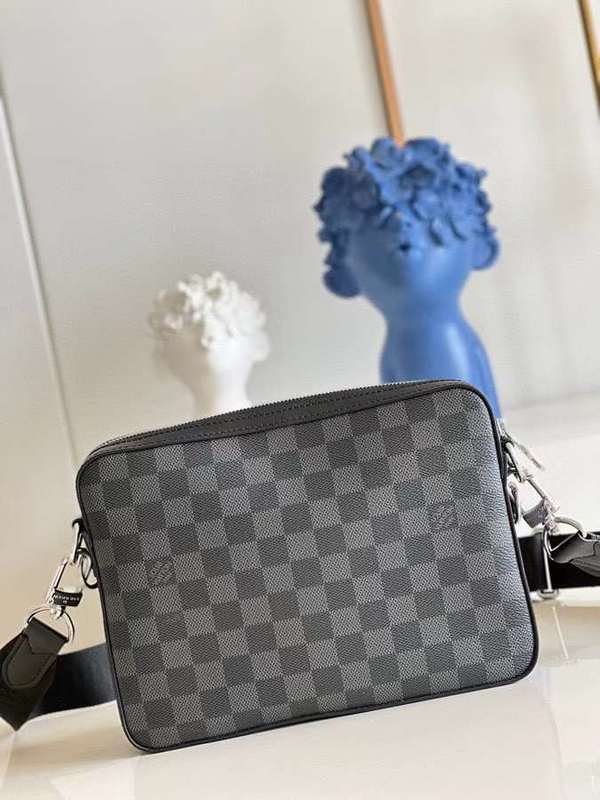 Styled lifestyle shot of everyday-luxe elevated women's handbag – women's premium purse