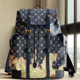  Understated crossbody bag front view 7