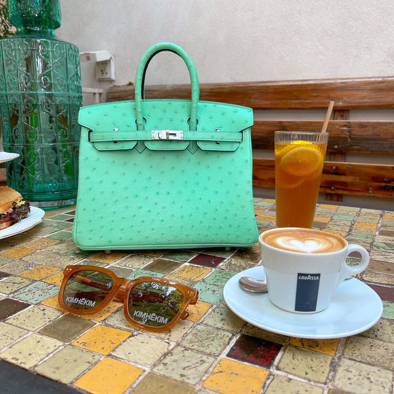 Effortless handbag styled for everyday wear