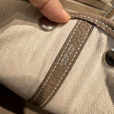  Elegant everyday bag front view 7