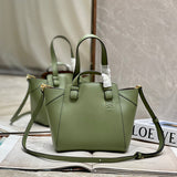 Ziva's Charm handbag – front view (20cm*18cm*20cm)