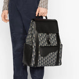 Side profile of sleek refined women's handbag – women's designer-style accessory