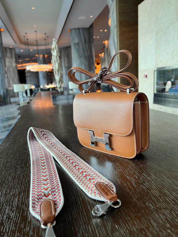 Interior view of modernist premium bag