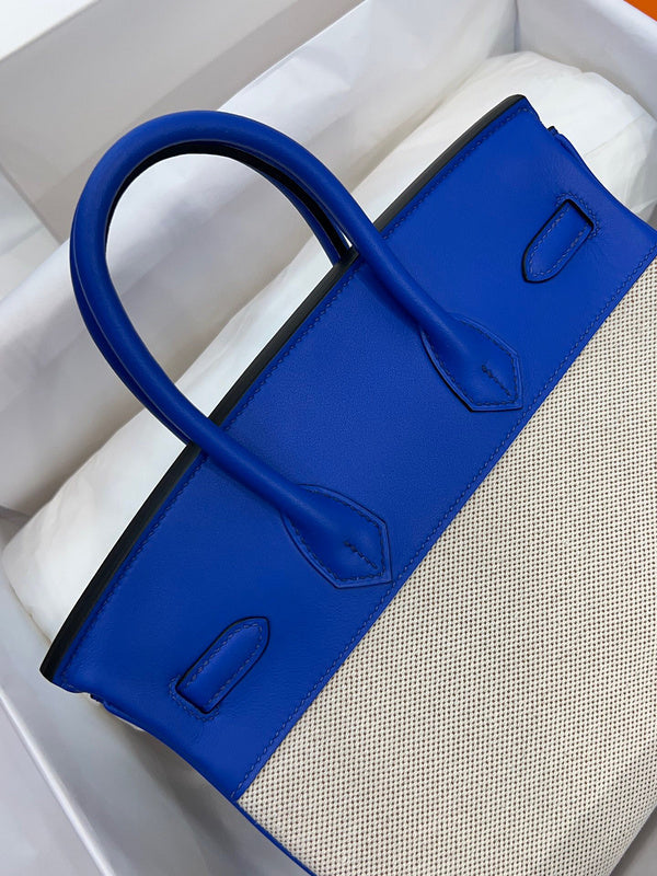 Close-up detail of fluid bag design