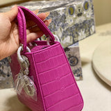 Handle and strap detail of everyday-luxe structured women's handbag – women's everyday handbag