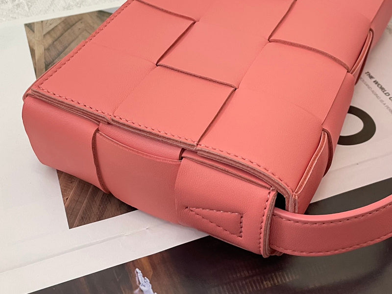Effortless Faux Leather Handbag - Everyday Elegance | Women's Premium Handbag #1631 - product detail shot (image 10) of designer-inspired handbag