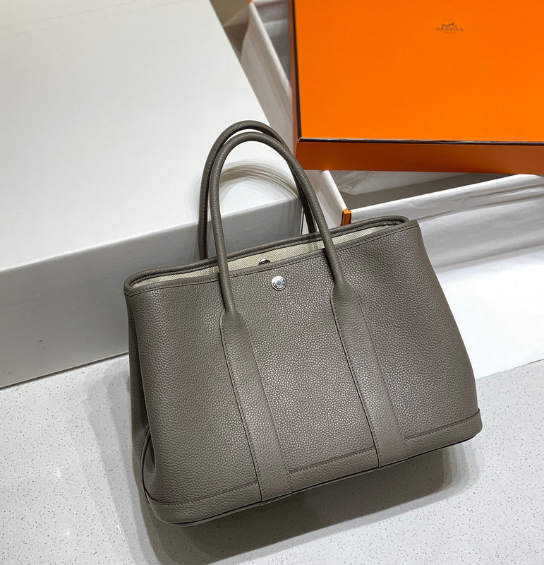 Versatile bag women's premium everyday handbag