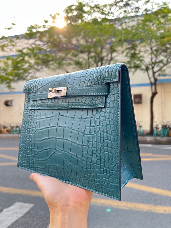 Minimalist bag shown from front angle