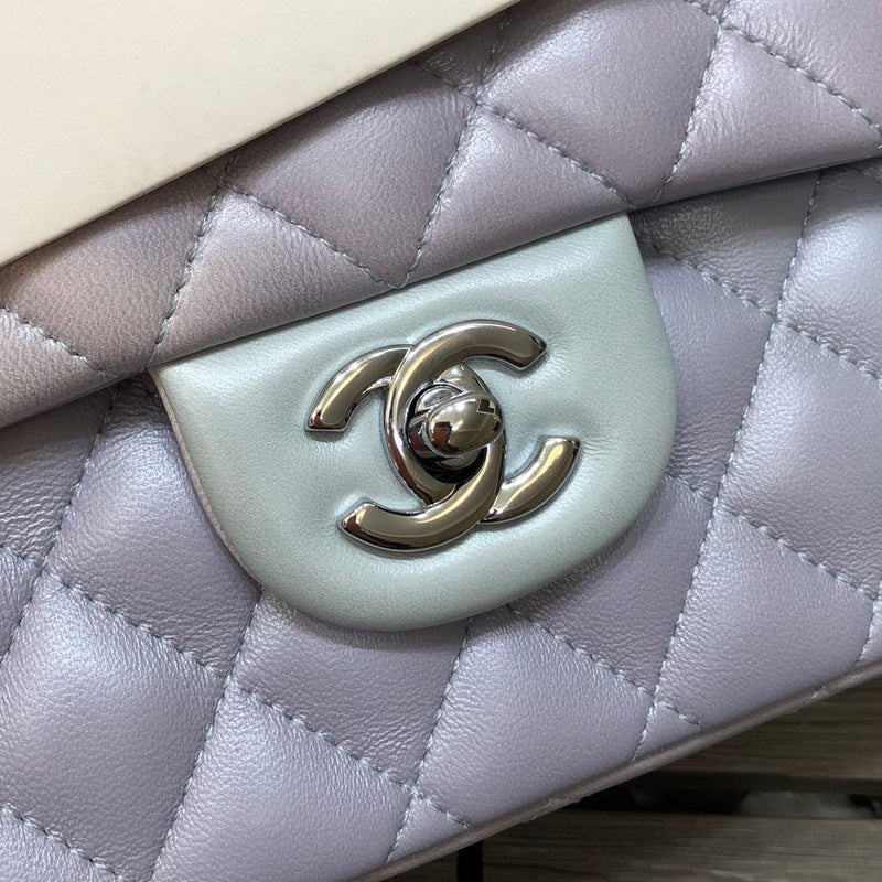  mid purse view 9