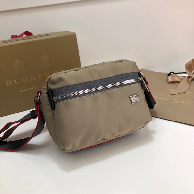 Ziva's Charm handbag – front view (one versatile size)