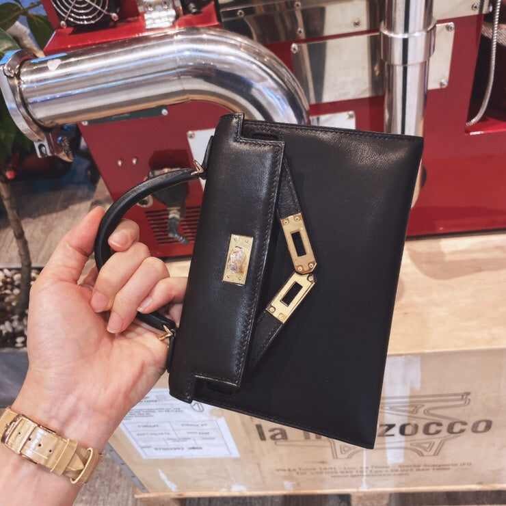 Modern handbag styled for everyday wear
