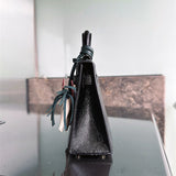  Everyday carryall bag carried on shoulder