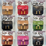 structured bag interior and compartment view