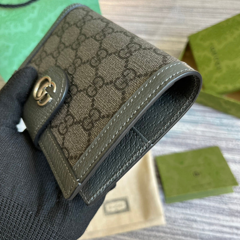 Back view of modern everyday-luxe women's handbag – women's statement bag