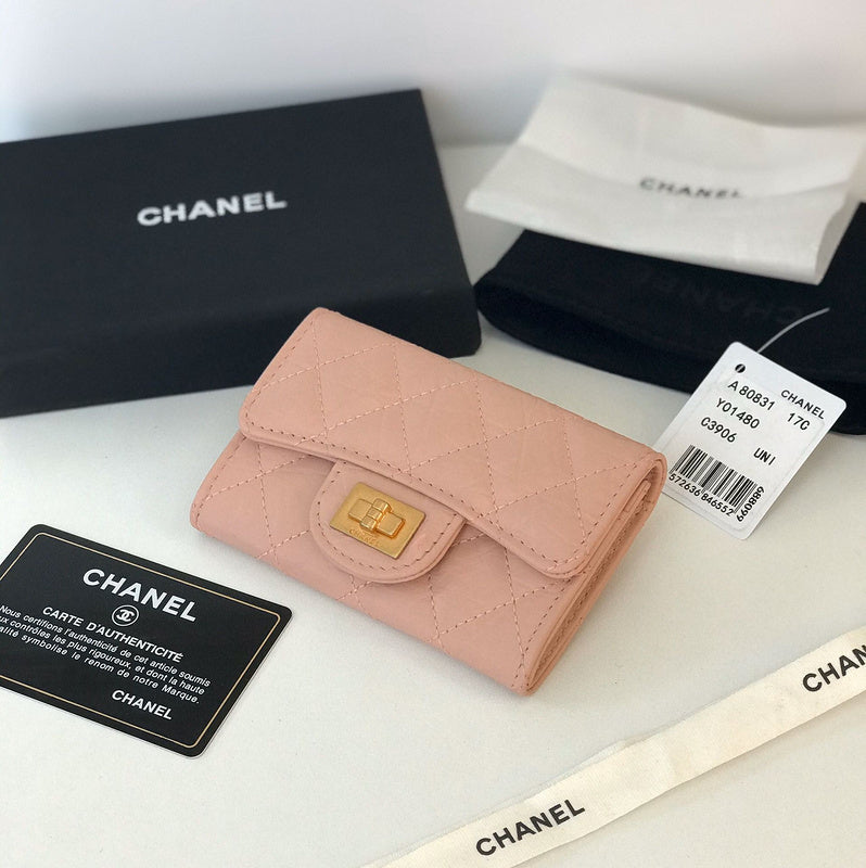 Zivas Charm Elevated Essentials Everyday Handbag (Contemporary Shape Language) – Angled View