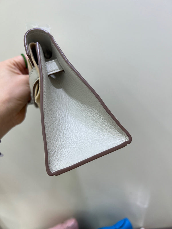 Streamlined handbag styled for everyday wear