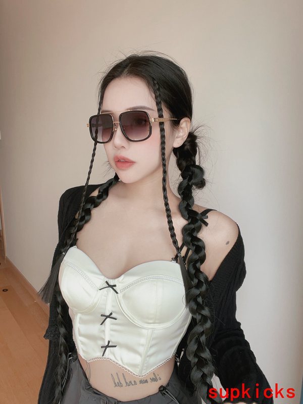 Side view of Louis Vuitton unisex sunglasses