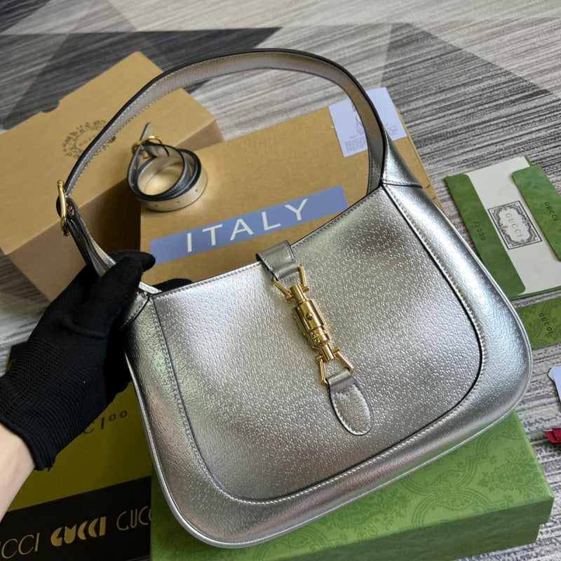 Close-up detail of premium classic women's handbag – women's designer-style accessory