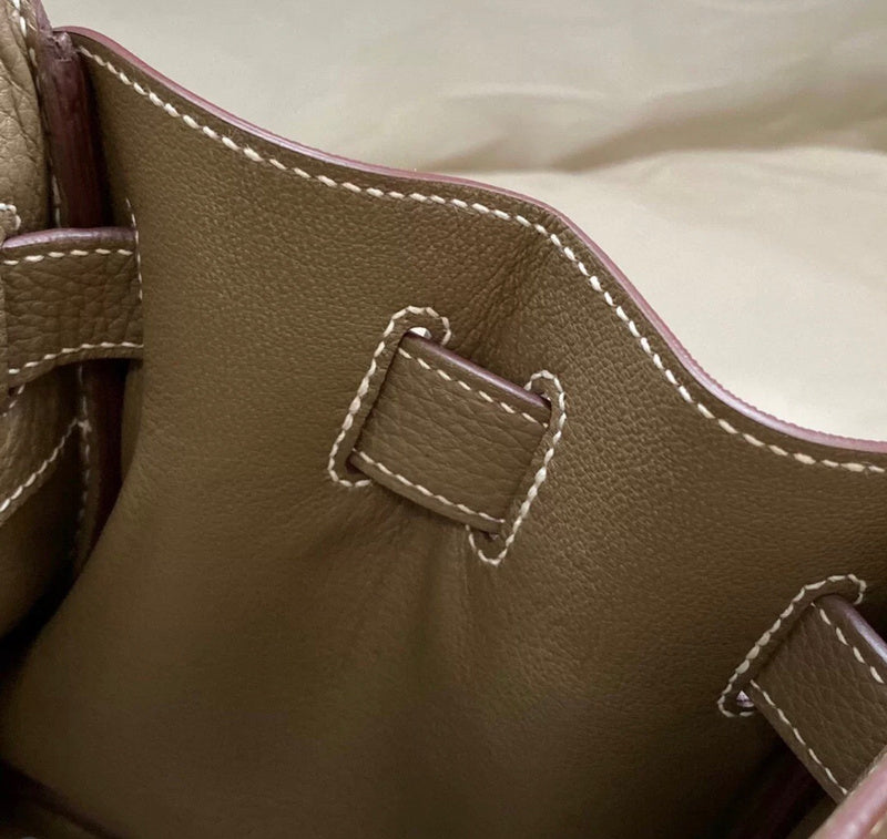Elegant handbag styled for everyday wear